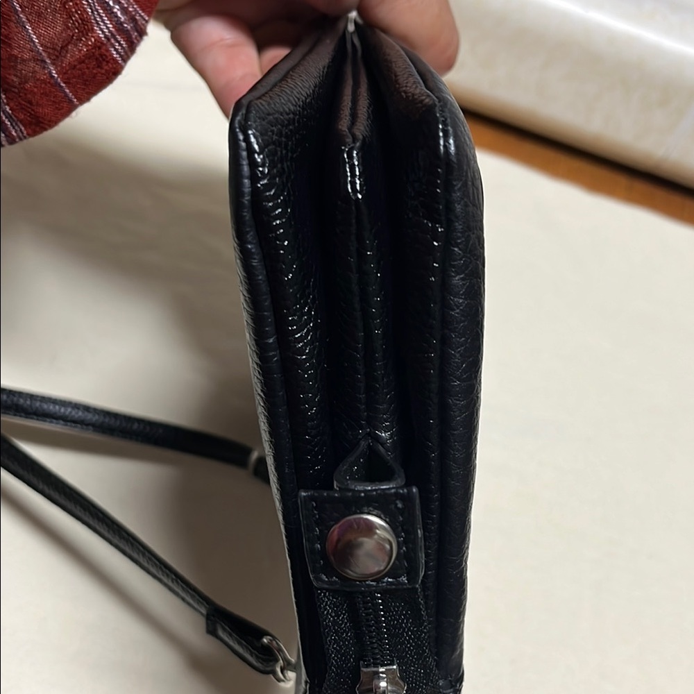 Giani Bernini Black Crossbody / belt bag Genuine leather with Adjustable Strap - Picture 8 of 13
